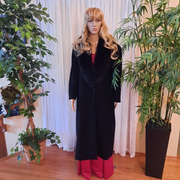 Calvin Klein 100% wool long coat with Fox collar - Picture 2 of 12